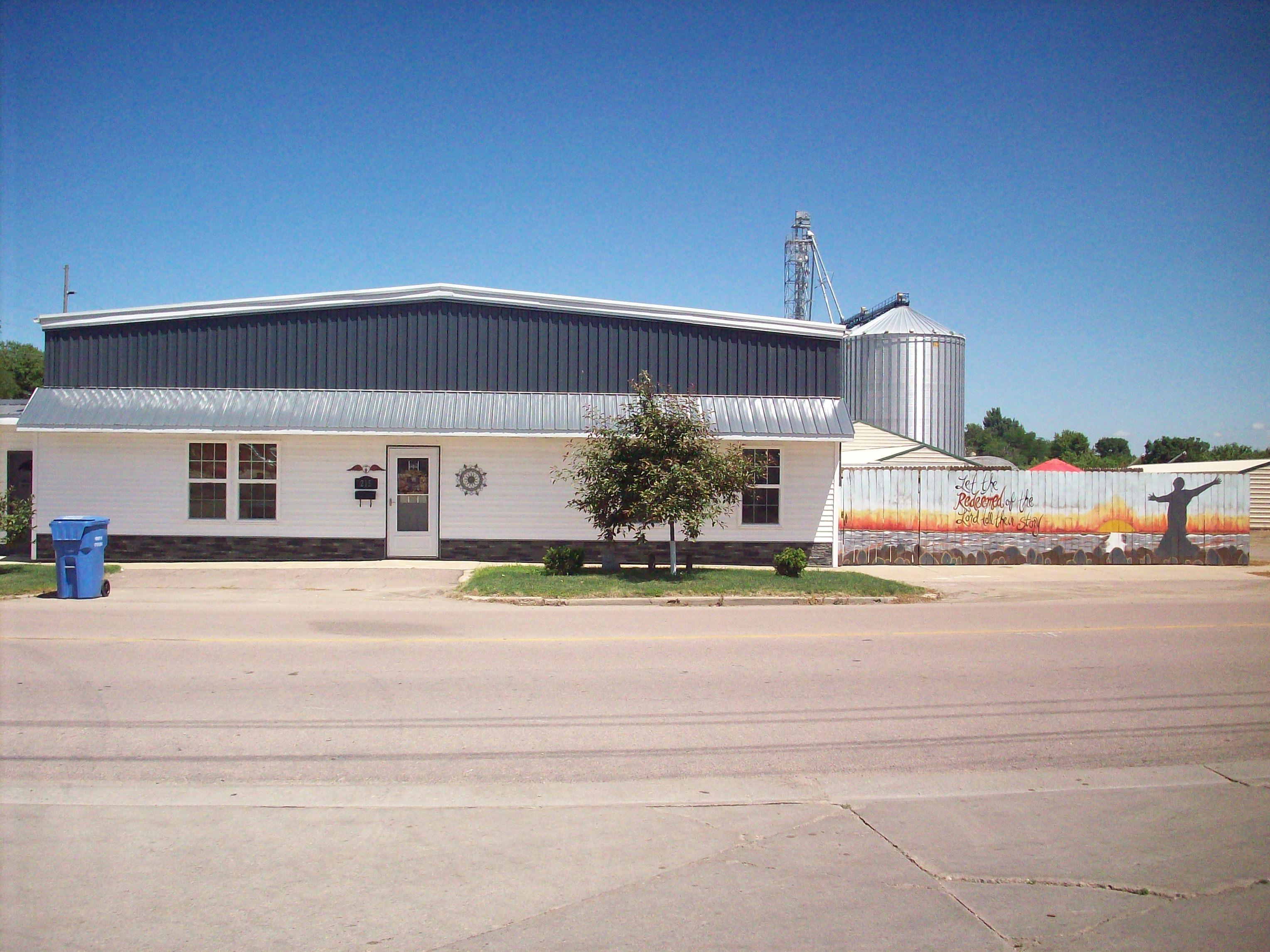 Great Business opportunity in the 'Ice Cream Capital of the World' Le Mars, IA. Call 712-540-2669.