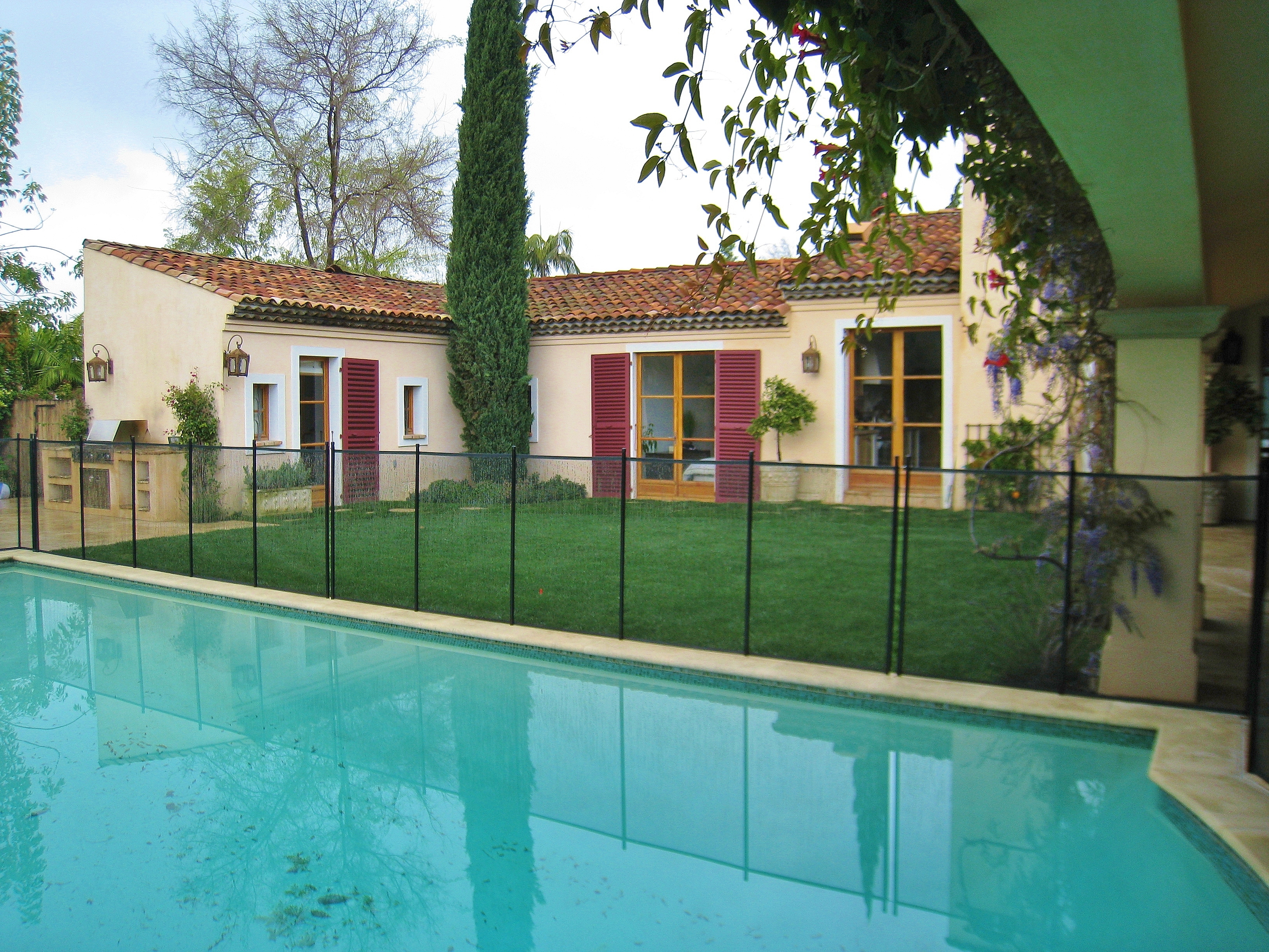 Safeguard Mesh & Glass Pool Fence Company Photo