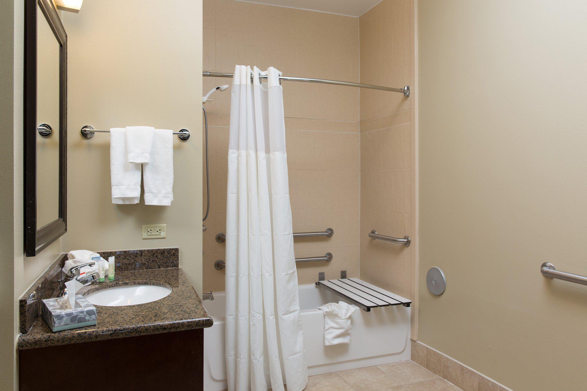 Staybridge Suites Sacramento Airport Natomas Photo