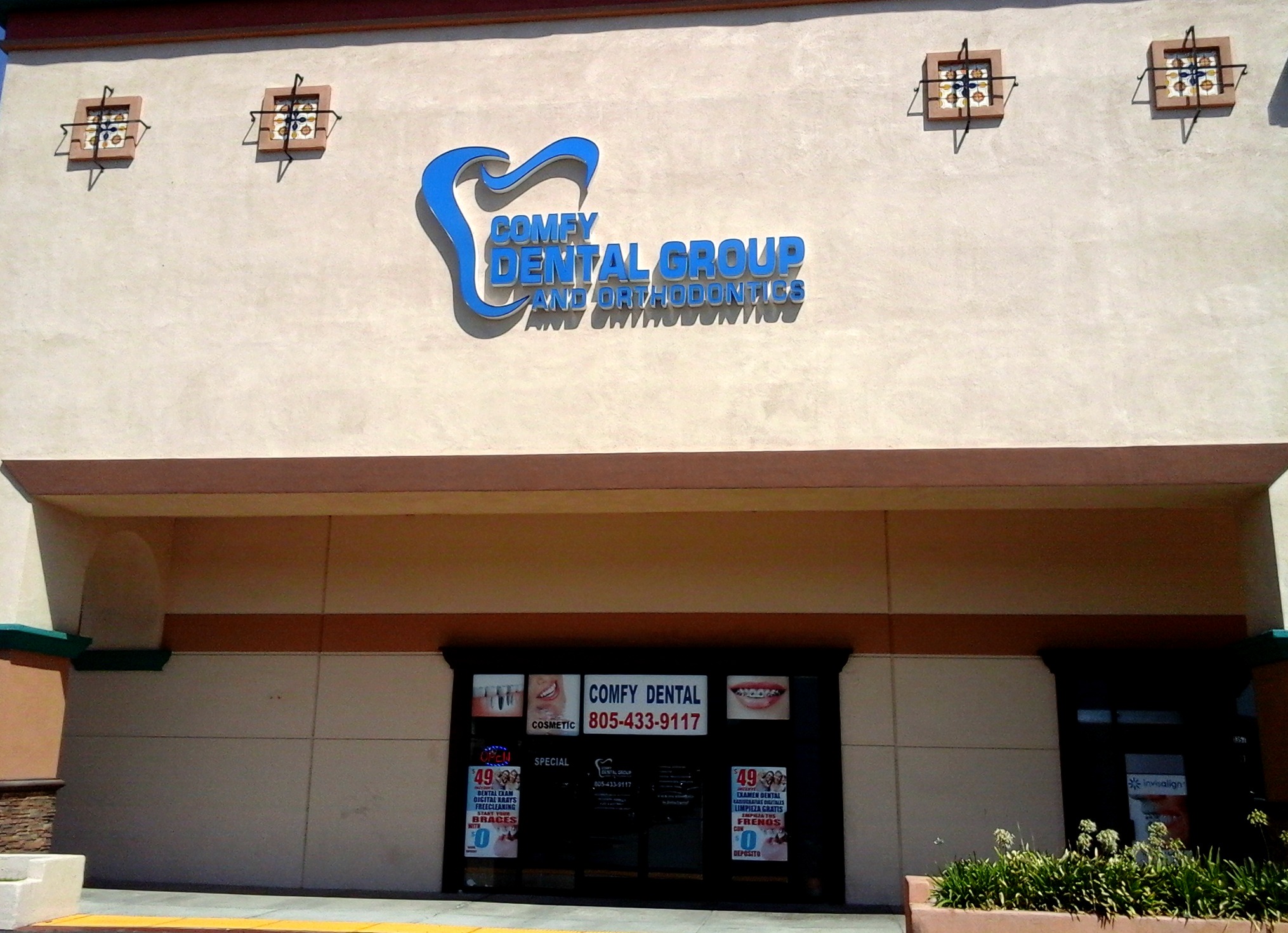 Comfy Dental Group and Orthodontics Logo