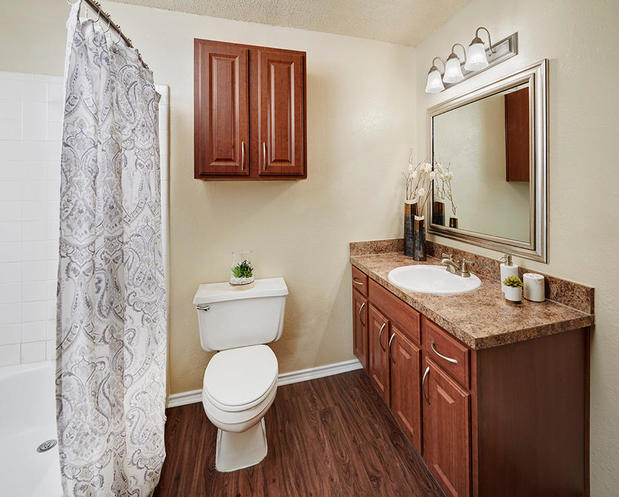 Images Camden Cimarron Apartments
