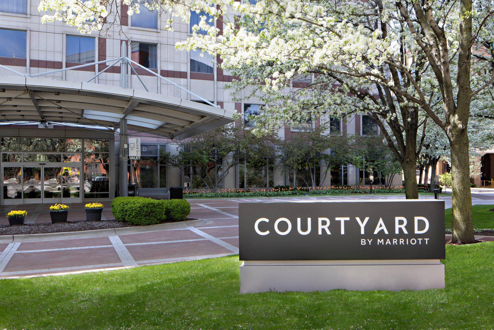 Courtyard by Marriott Grand Rapids Downtown Photo