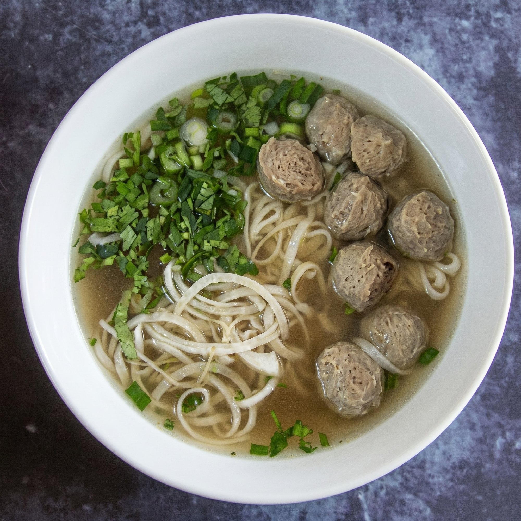 P7. Beef Ball Pho