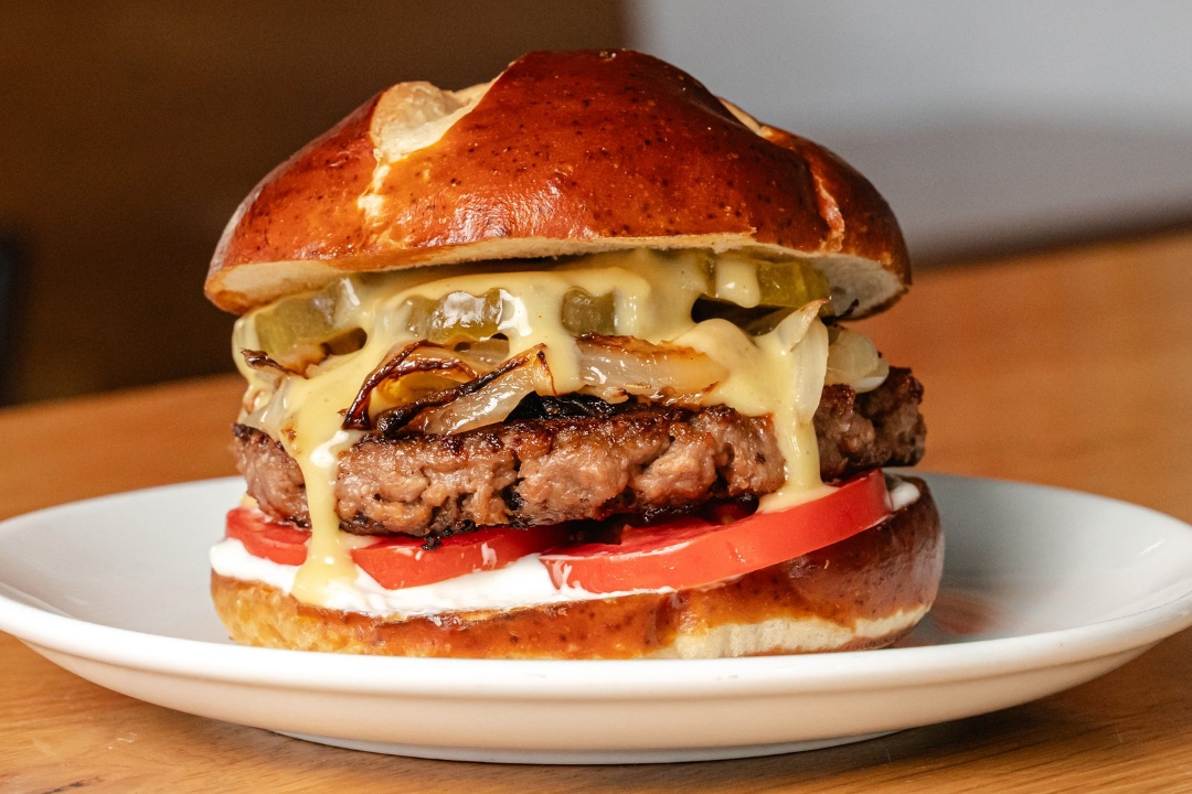 Bavarian Pub Burger