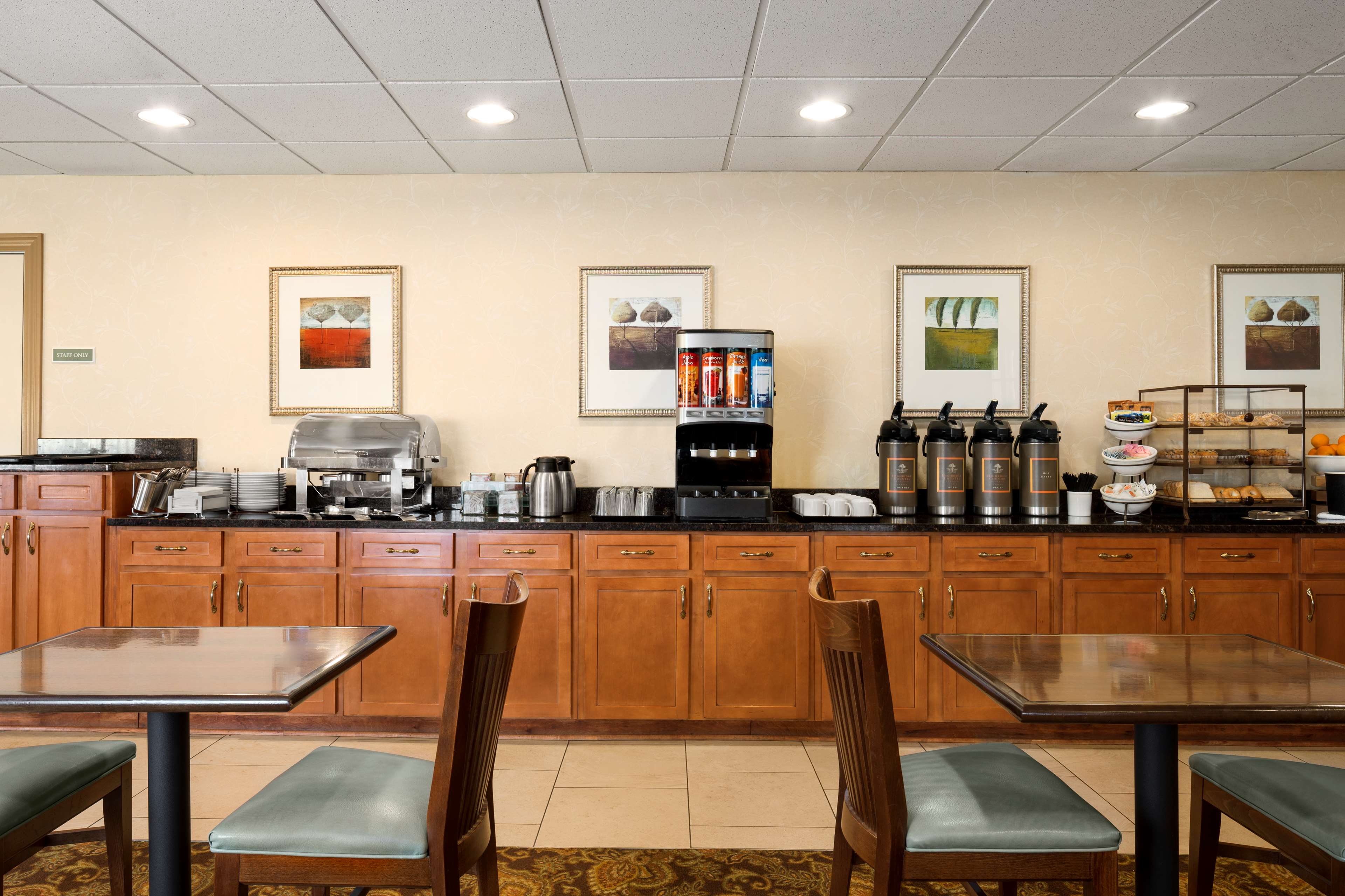 Country Inn & Suites by Radisson, Toledo South, OH Photo