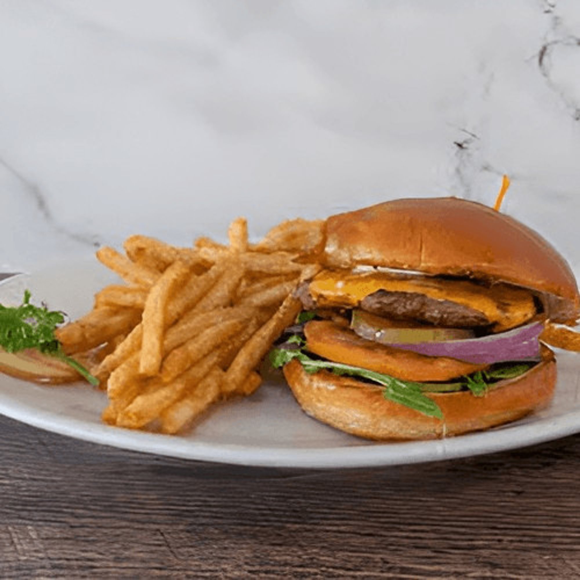 Classic Cheeseburger