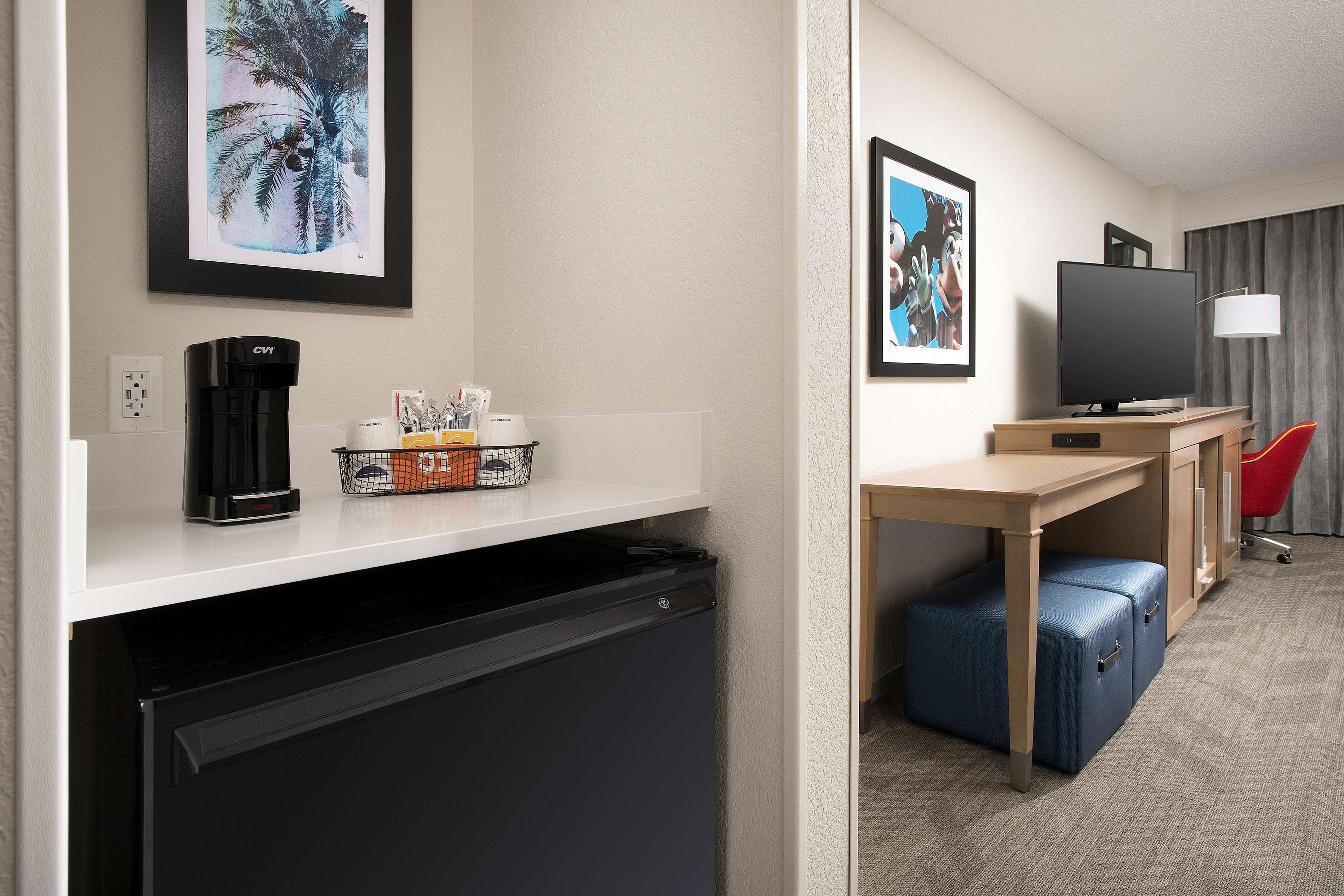 Guest room