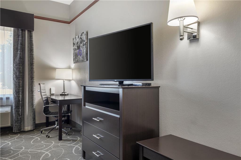 Best Western Limestone Inn & Suites Image