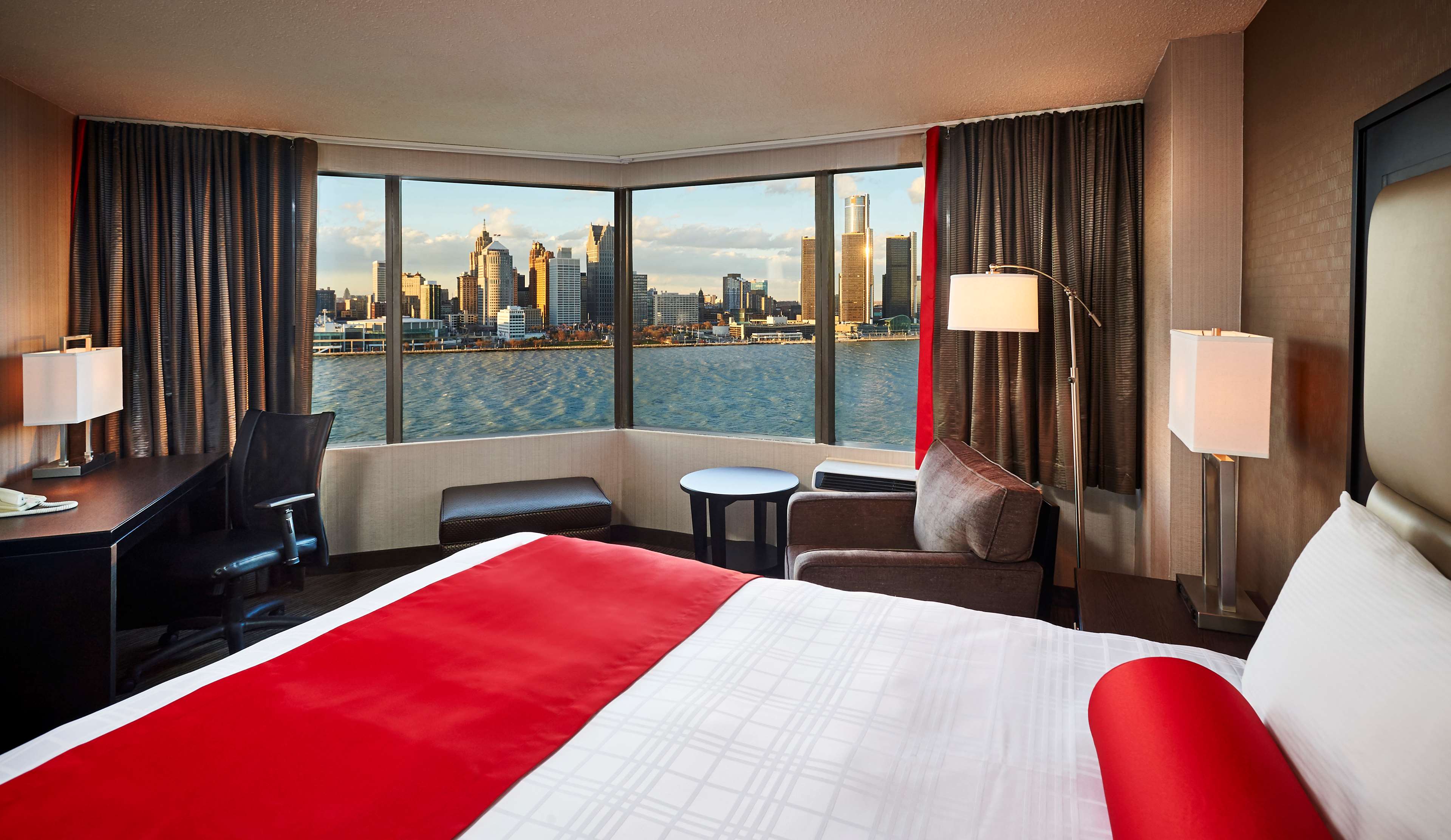 Images Best Western Plus Waterfront Hotel