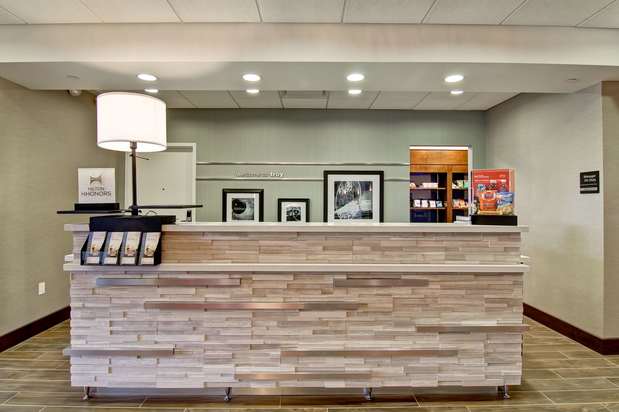 Images Hampton Inn & Suites Detroit/Troy