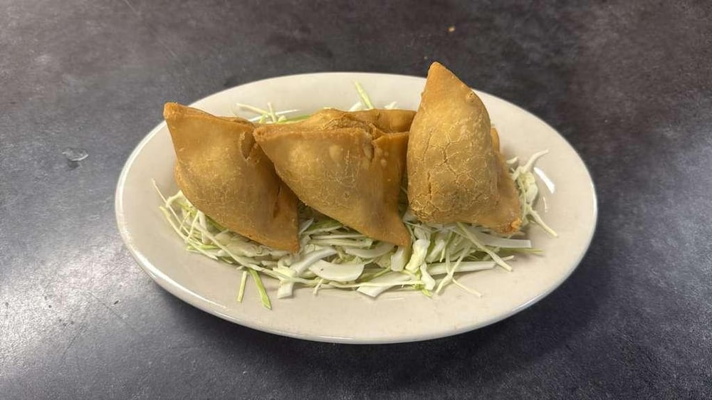 Vegetable Samosa 3 Pcs..