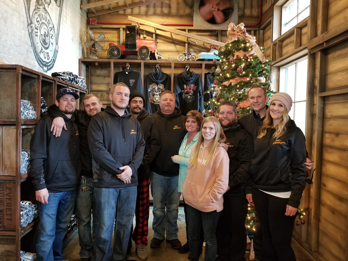 Dave's Canyon Auto Logo