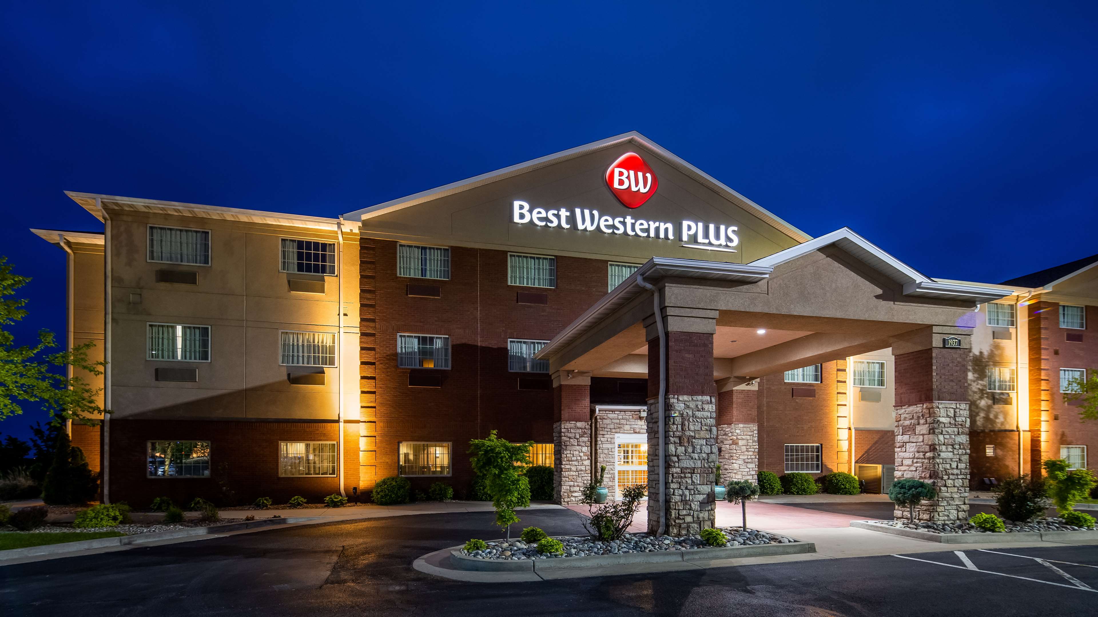 Best Western Plus Capital Inn Photo