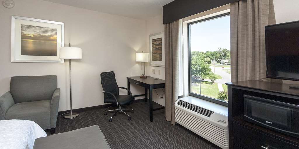 Hampton Inn & Suites Seneca-Clemson Area Image