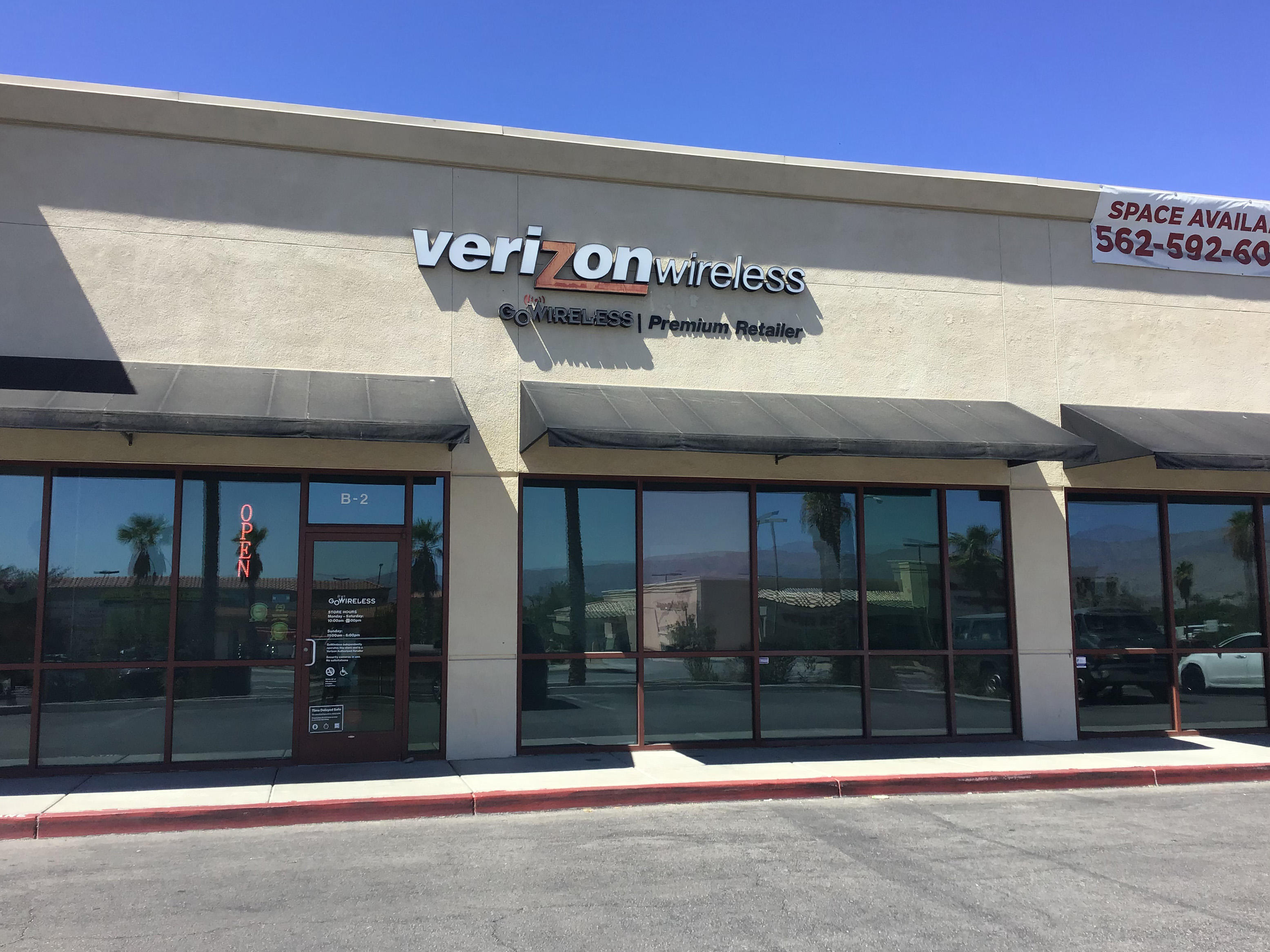 Verizon Authorized Retailer – GoWireless Photo