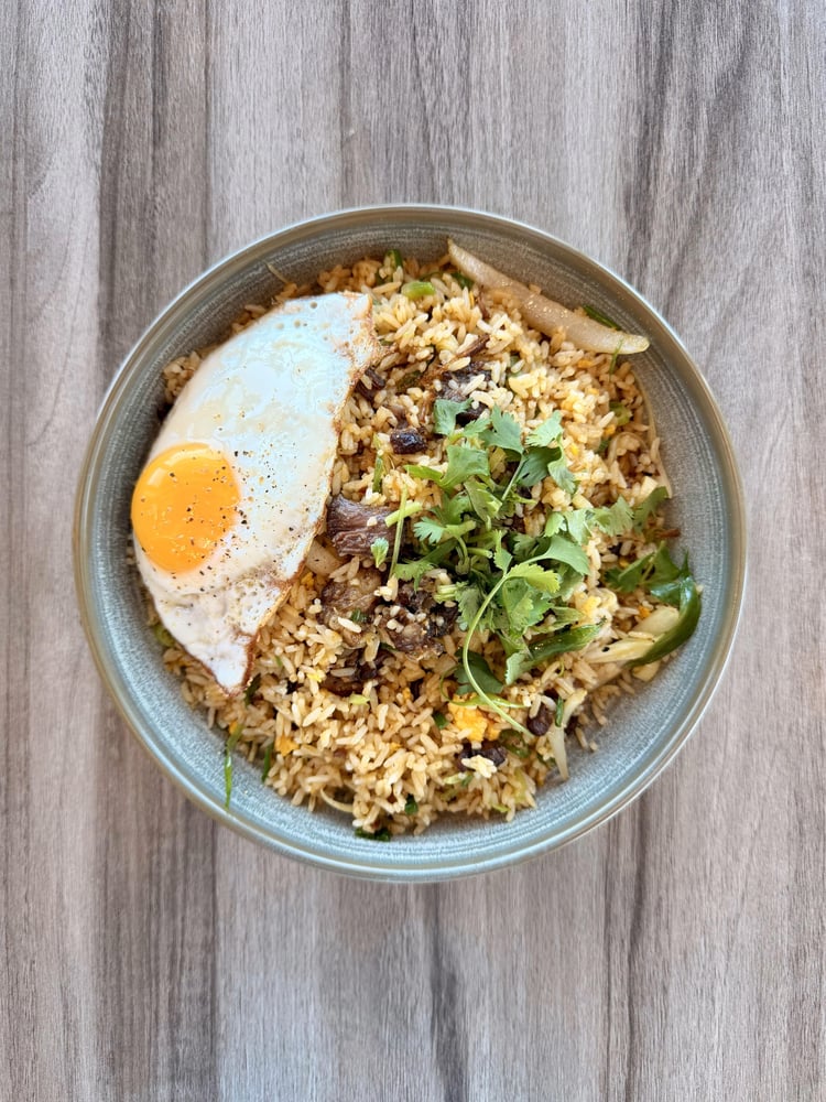 Cơm Chiên Đuôi Bò (Oxtail Fried Rice)