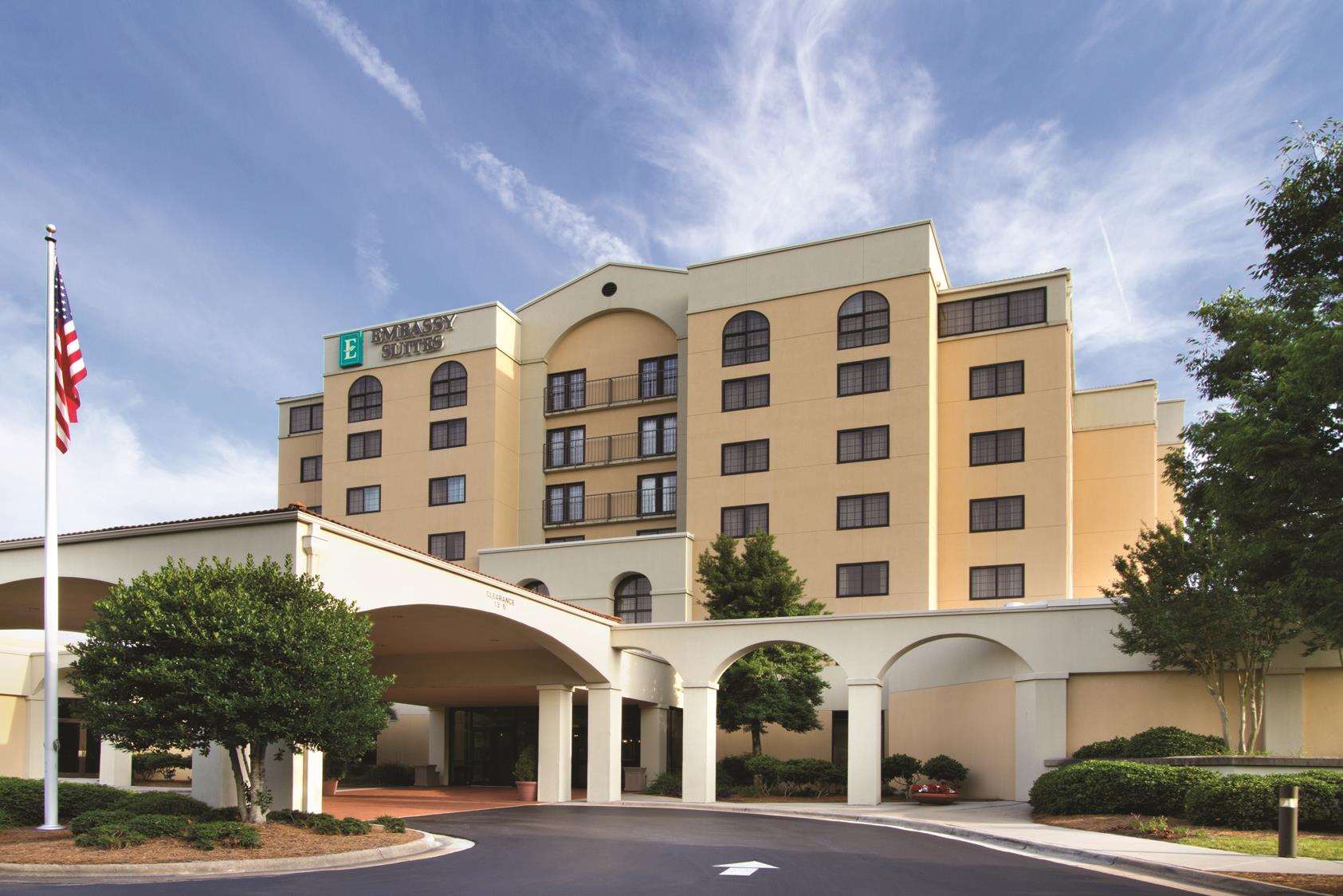 Embassy Suites by Hilton Greensboro Airport Photo