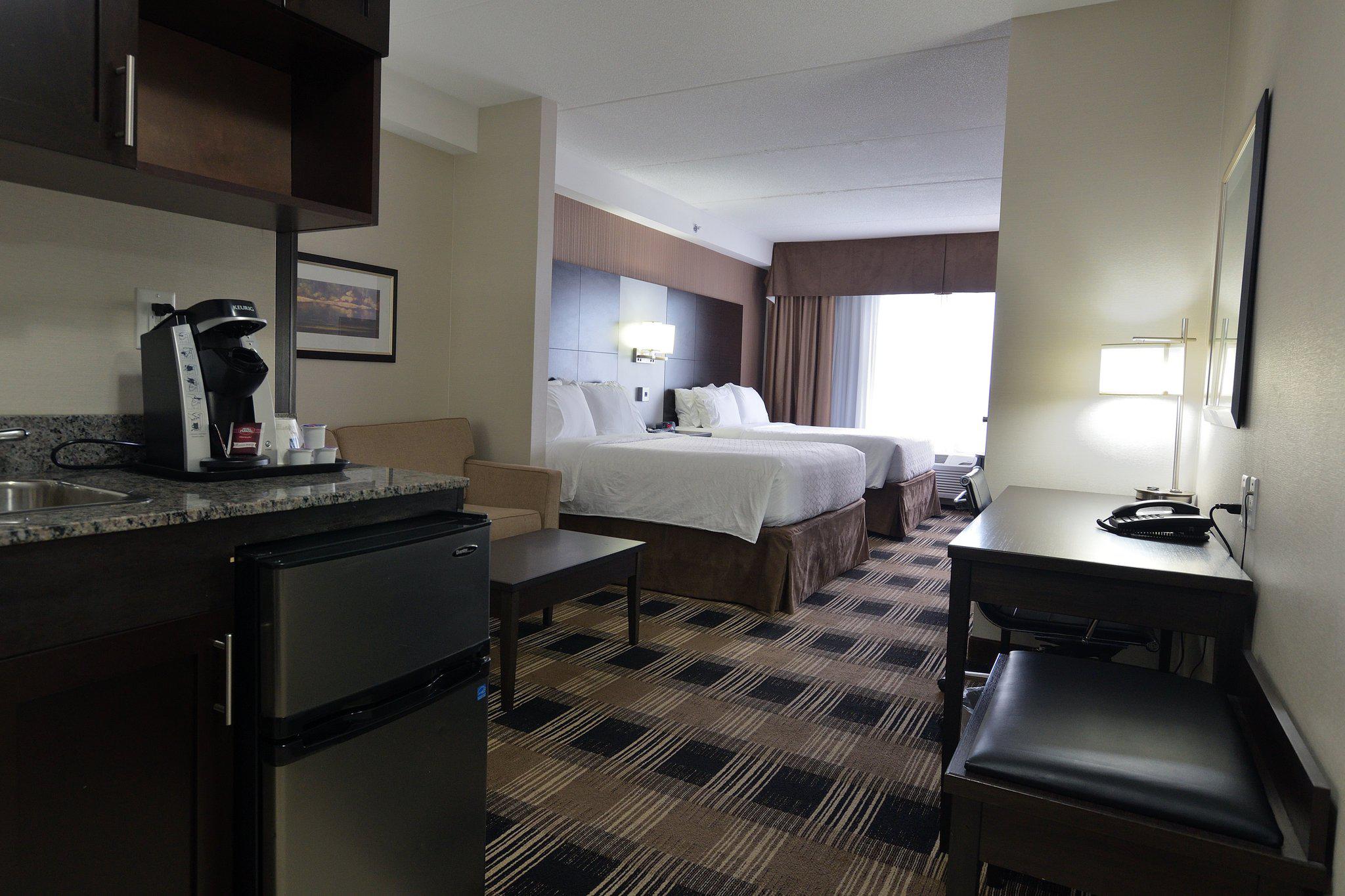 Foto de Holiday Inn Express & Suites Ottawa East - Orleans, an IHG Hotel