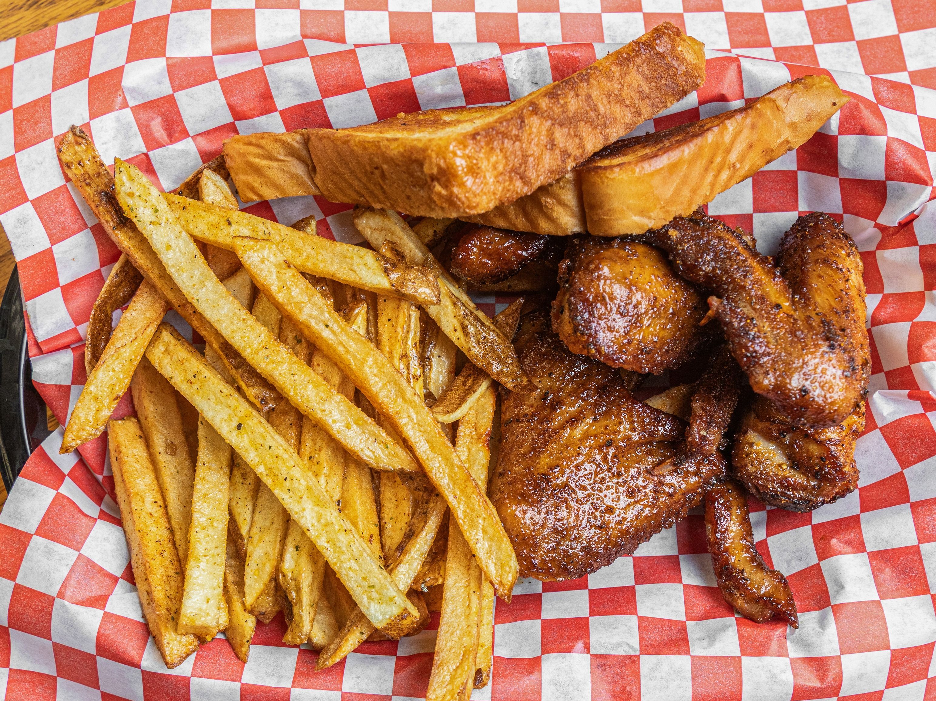 3 Wing Basket (w/Fries)