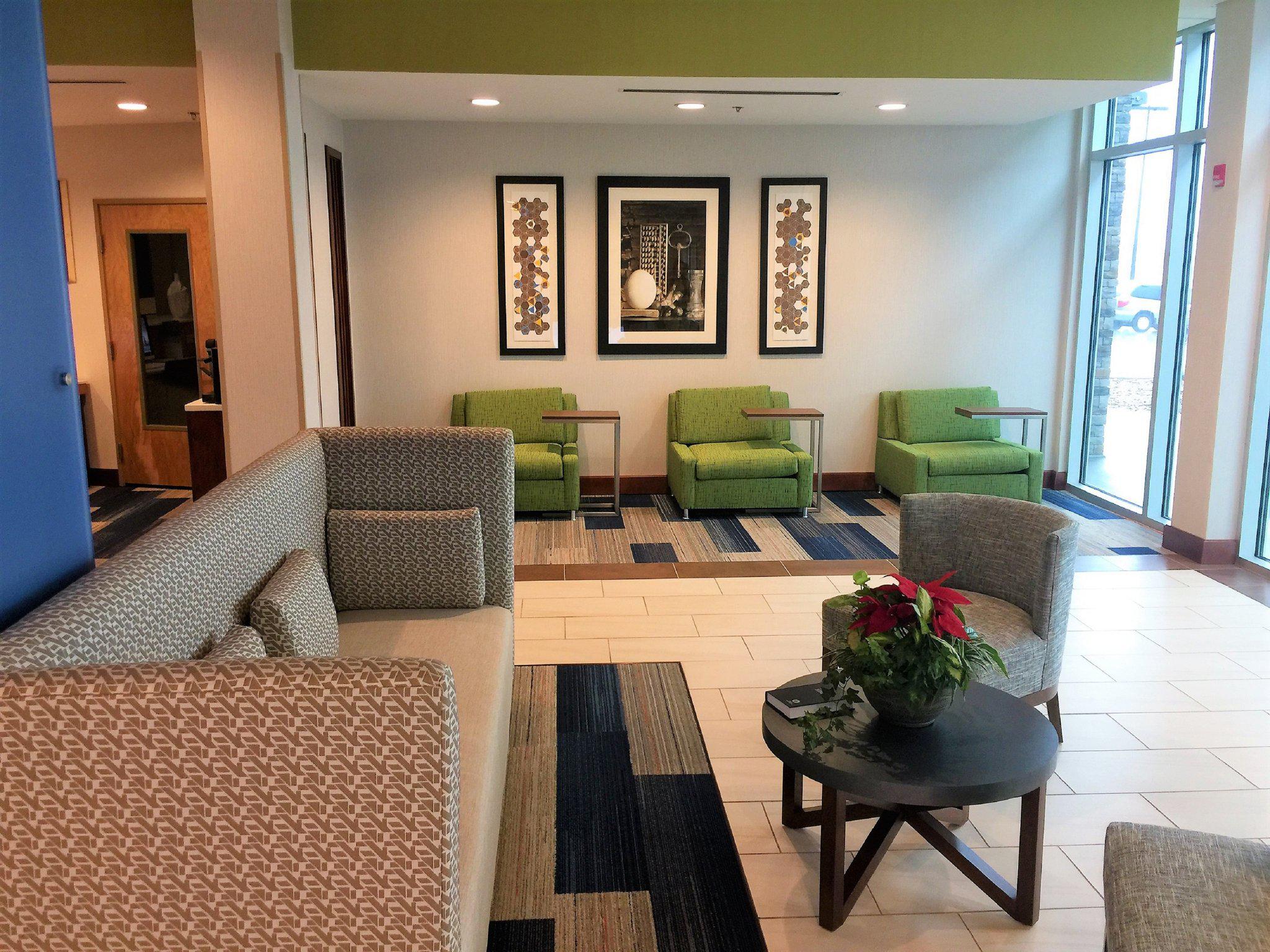Holiday Inn Express & Suites Danville Photo