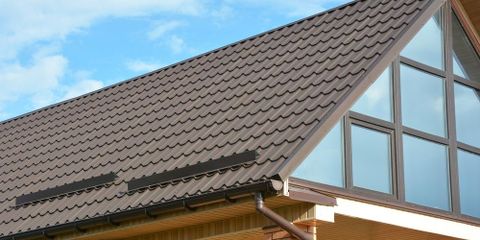 Why Should You Call Roofing Contractor Before Winter?