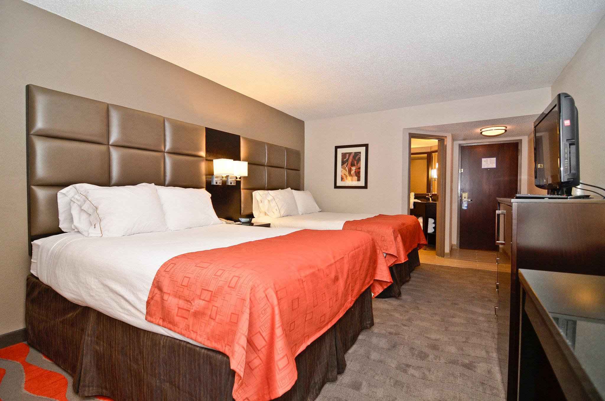 Holiday Inn Express Burlington Photo