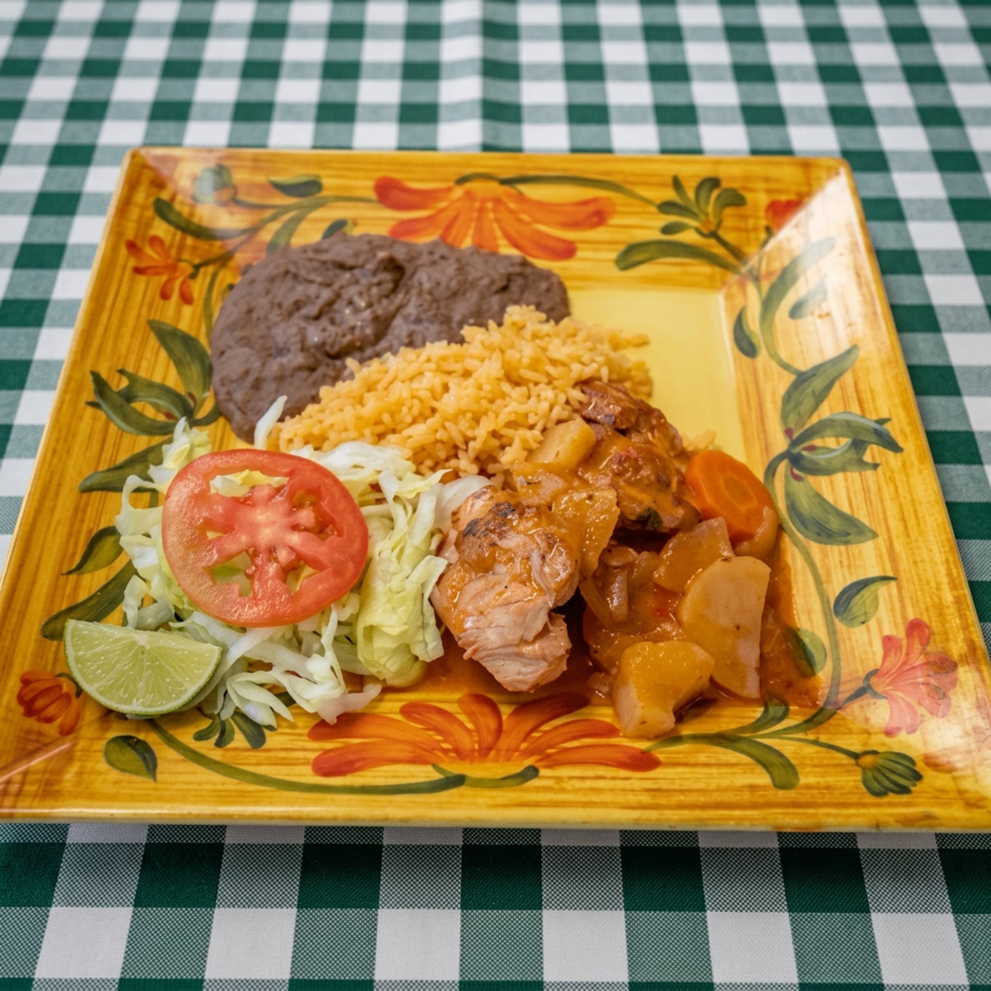 Pollo Guisado Plate