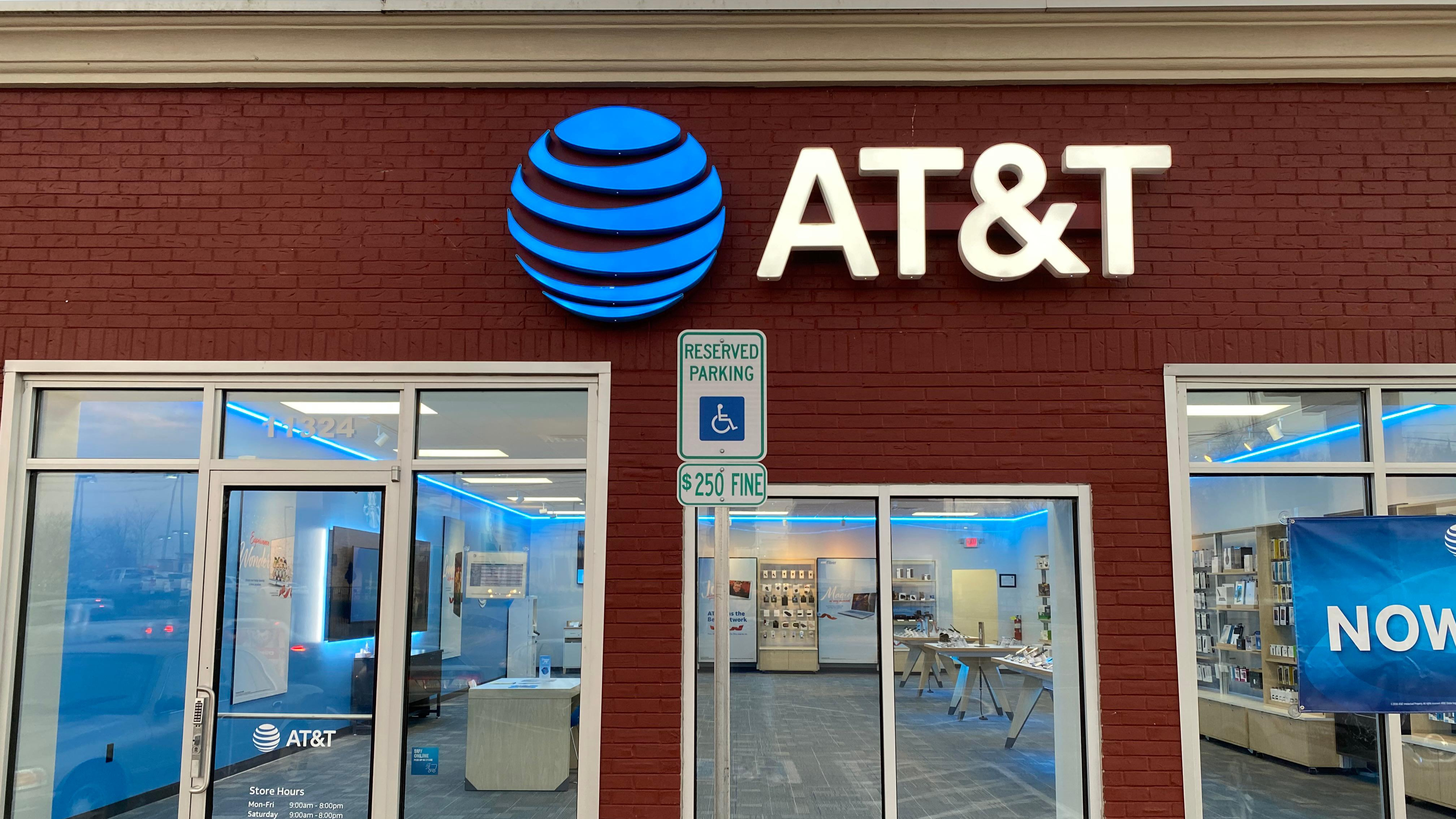 AT&T Store Photo