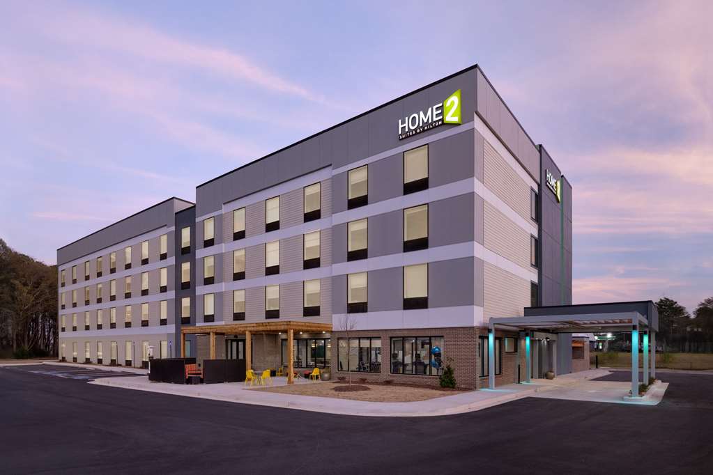 Home2 Suites by Hilton Conyers Atlanta Logo