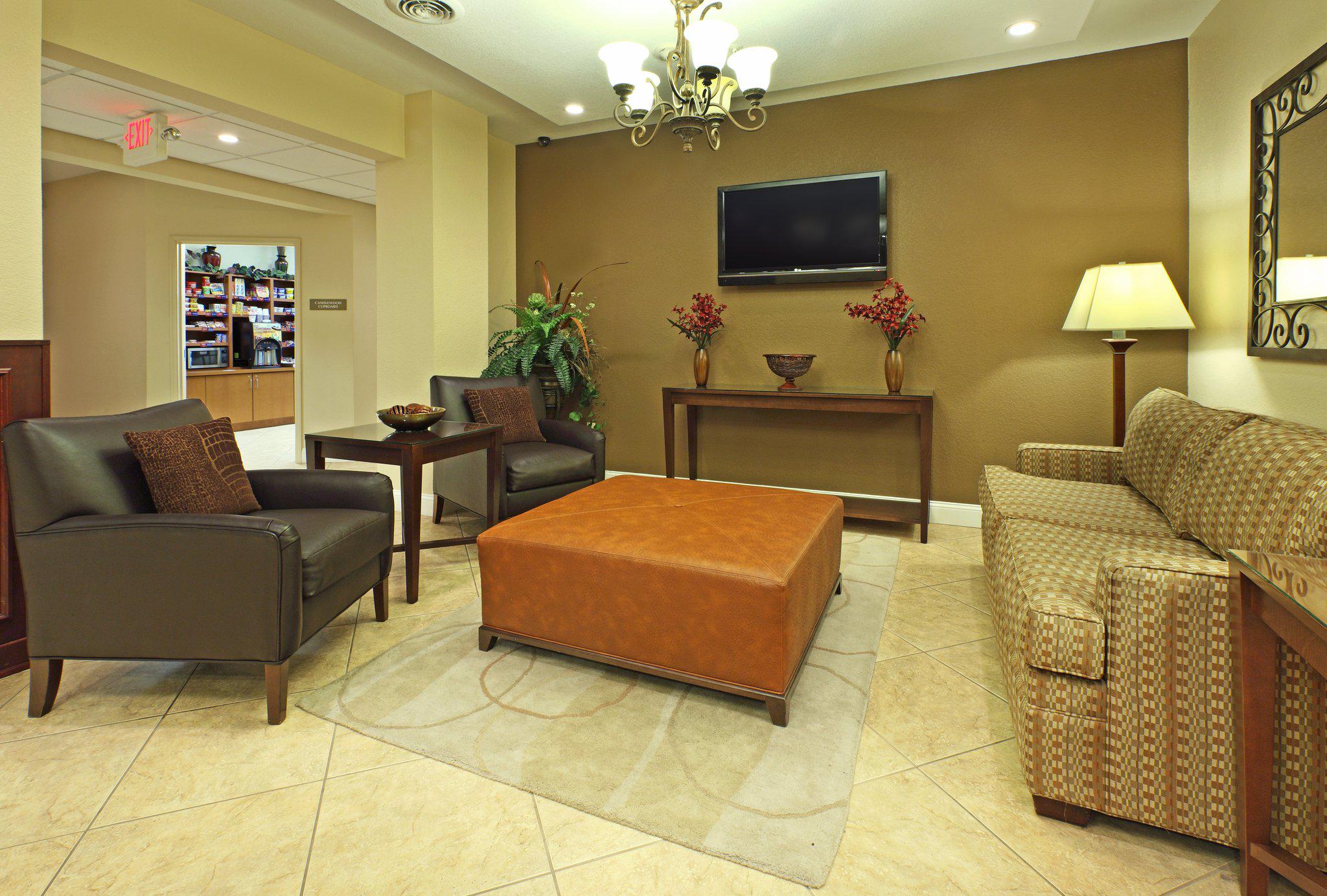 Candlewood Suites Fayetteville-Univ of Arkansas Photo