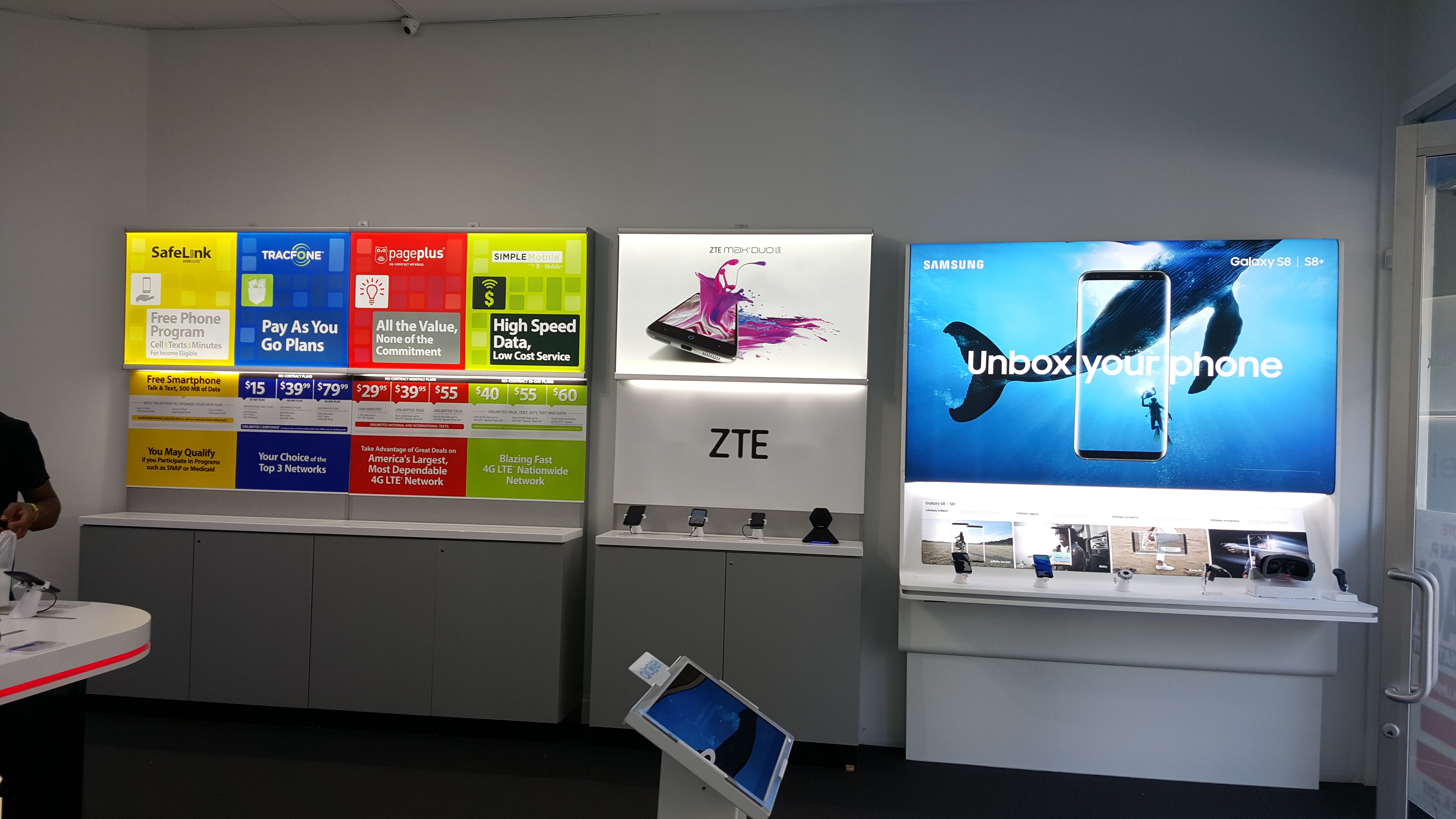 Total Wireless Store Photo