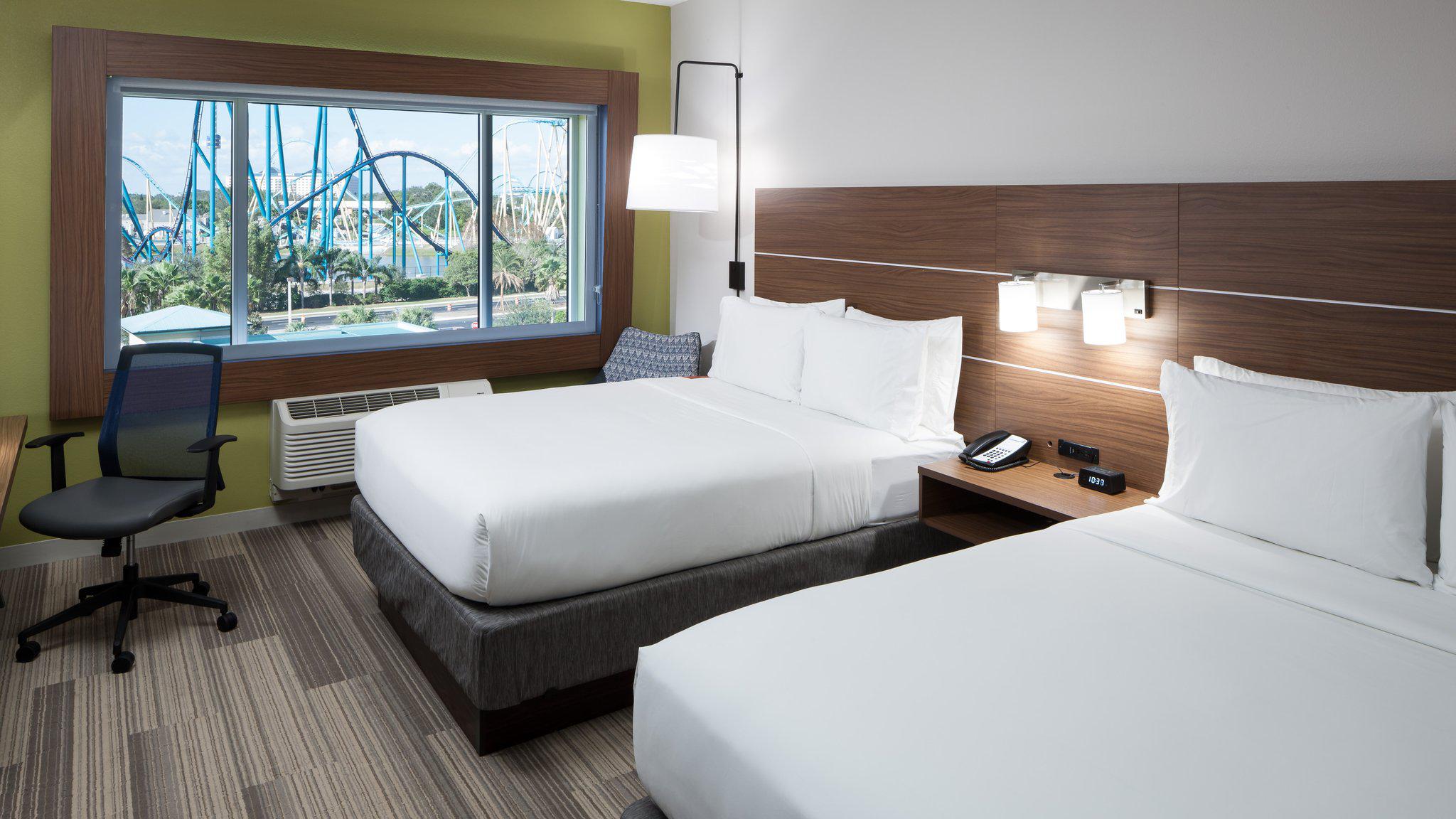 Holiday Inn Express & Suites Orlando at Seaworld Photo