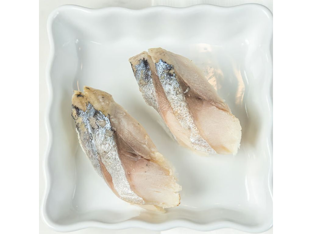 Saba Nigiri (Mackerel)