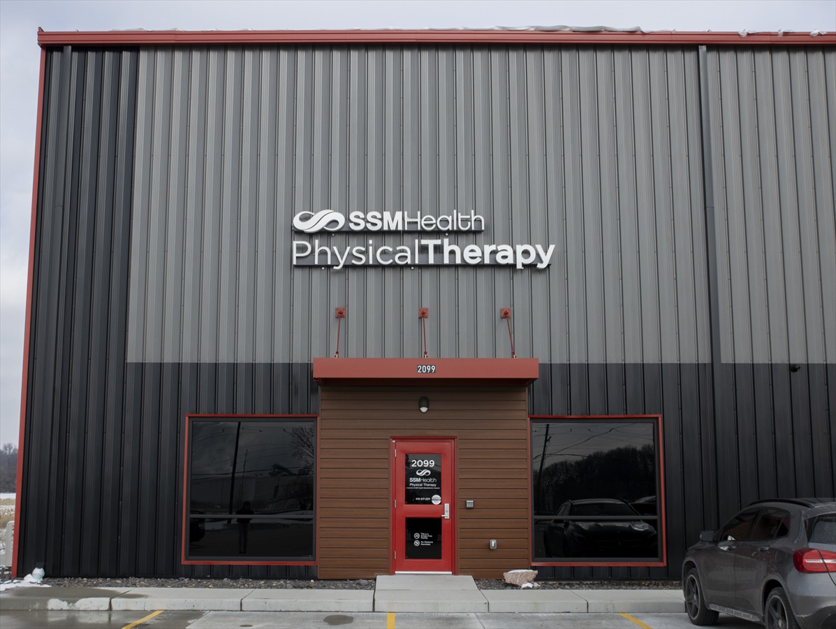 SSM Health Physical Therapy - Wood River - Sports Barn