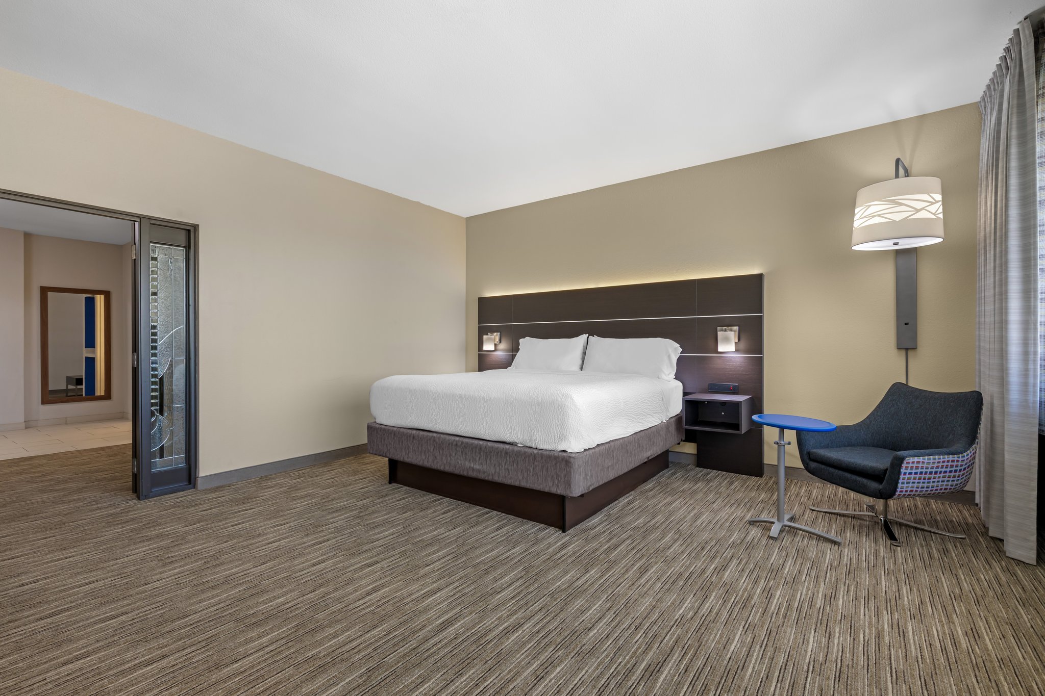 Holiday Inn Express & Suites Fairfield-North by IHG Image