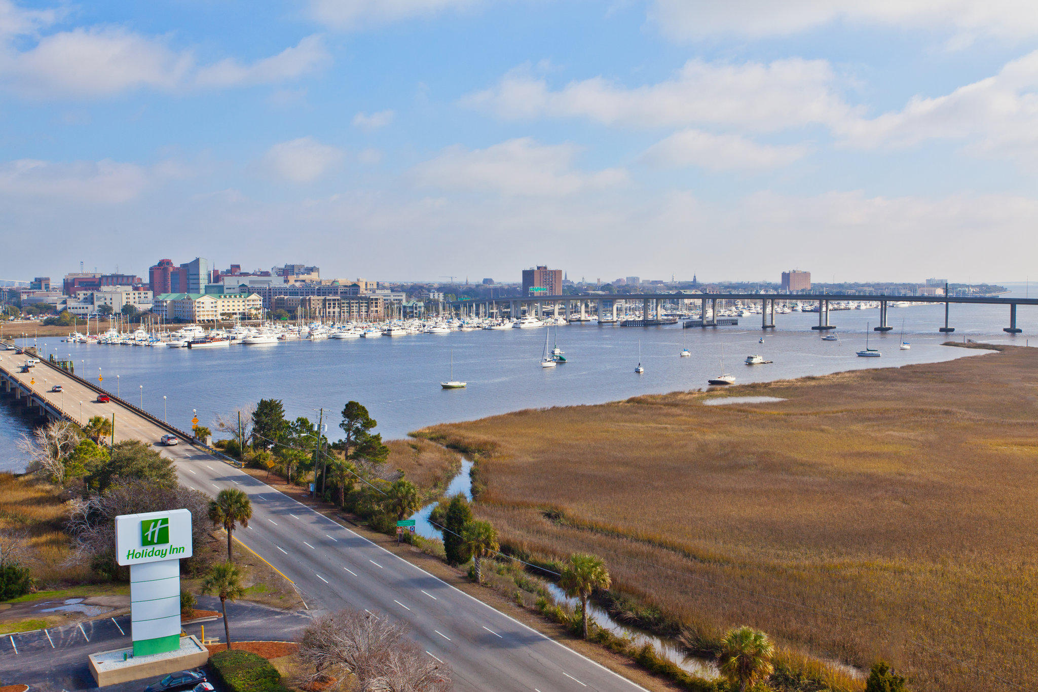 Holiday Inn Charleston-Riverview Photo