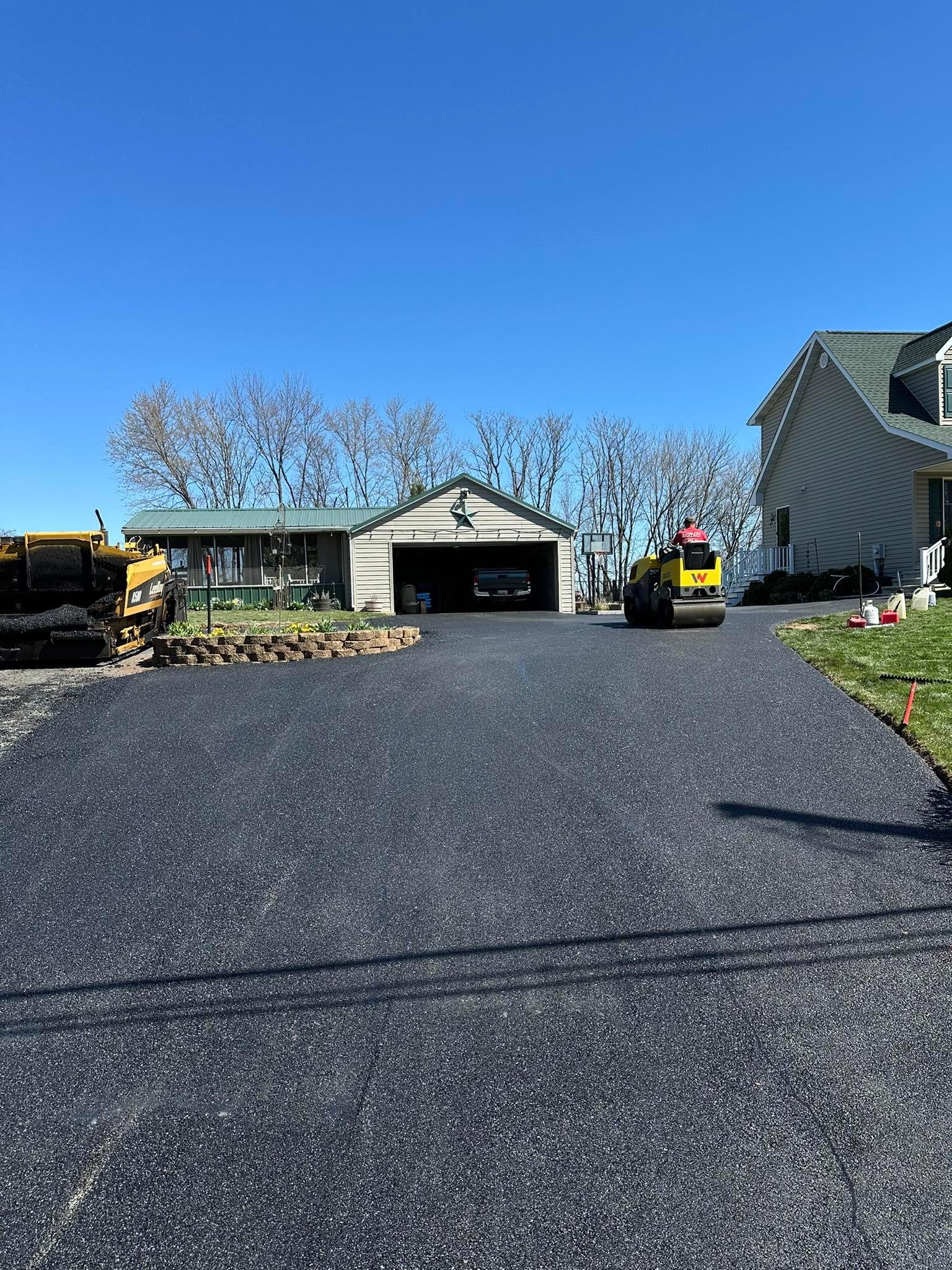 S&S Paving LLC Image