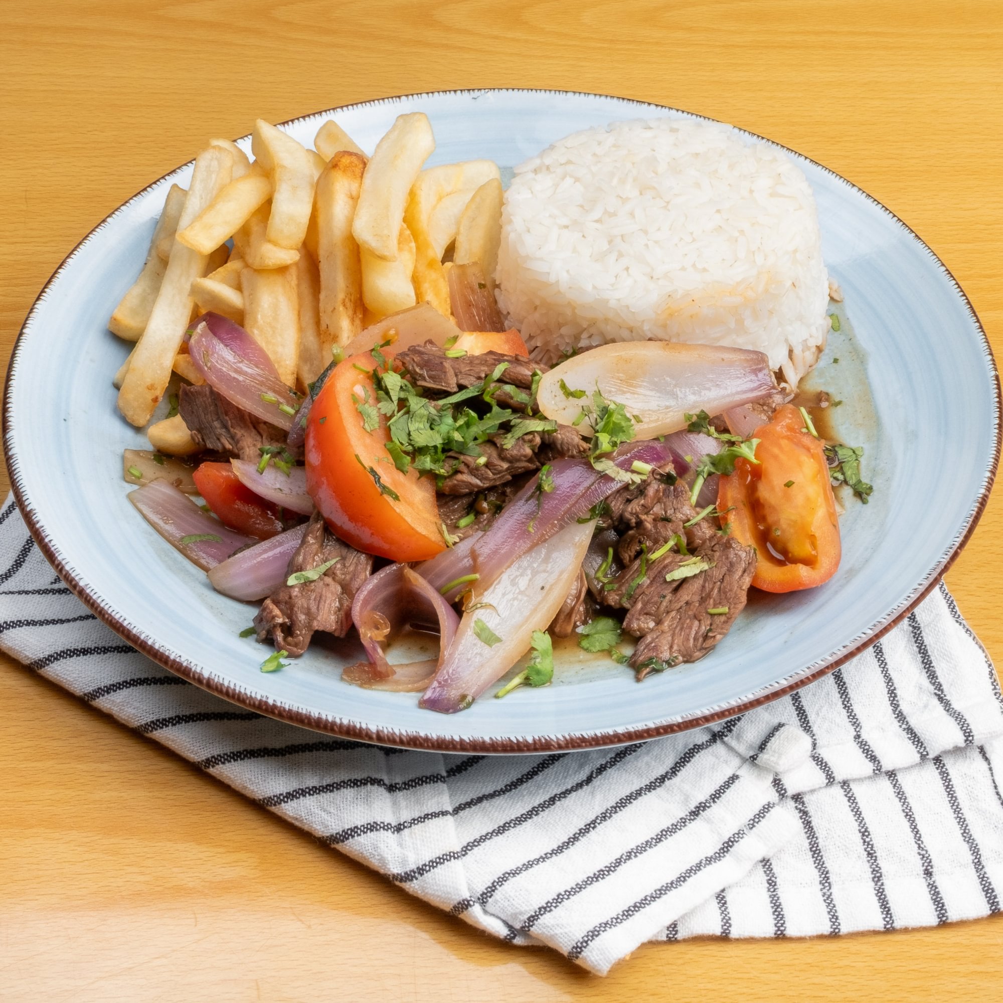 Lomo Saltado