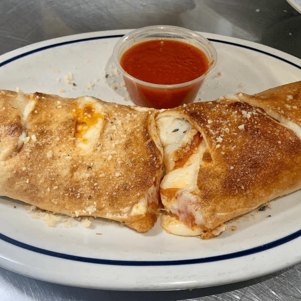 SM) REGULAR STROMBOLI & DRINK