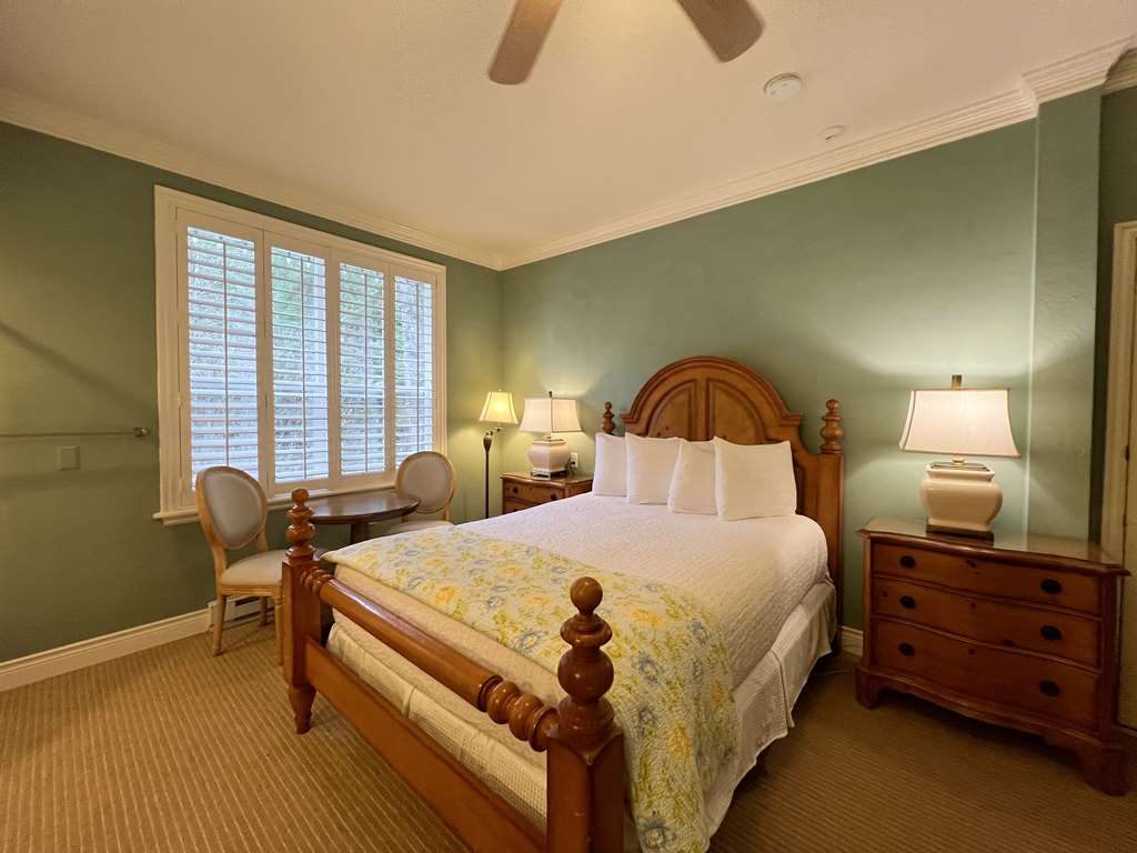 Best Western Grandma's Feather Bed Image