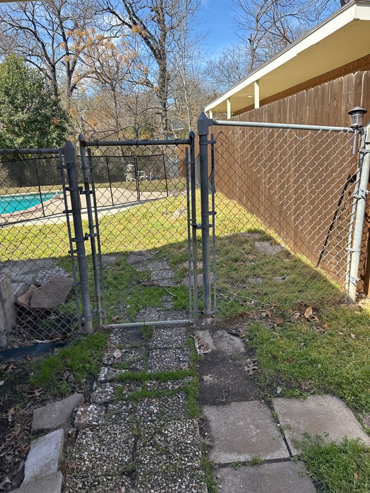 Top Rail Fence Fort Worth Image