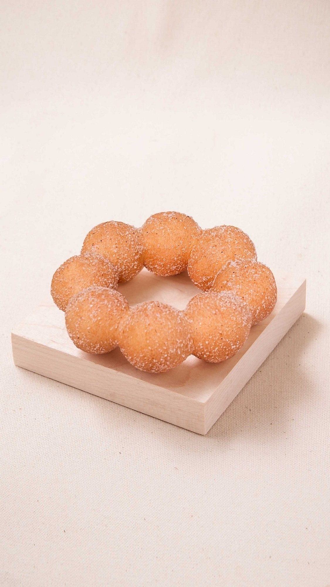 Churros Mochi Donut / 吉事果甜甜圈