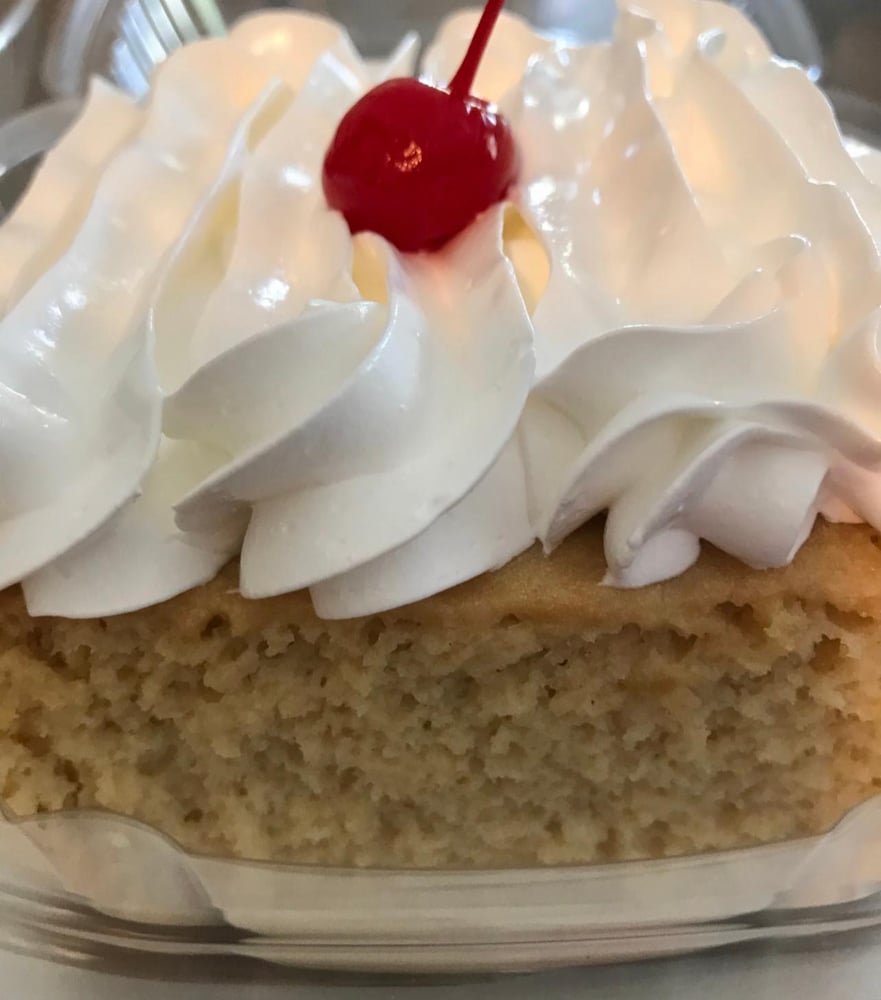 TRES LECHES SLICE