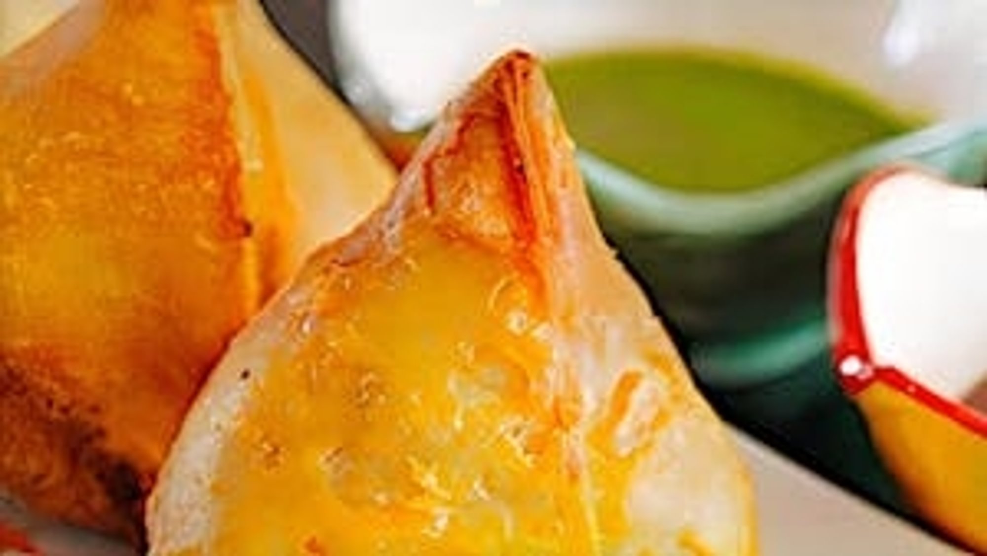 2. Meat Samosa (Chicken)