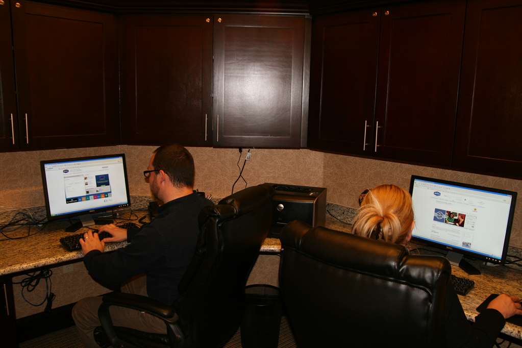 Hampton Inn & Suites Buffalo Image