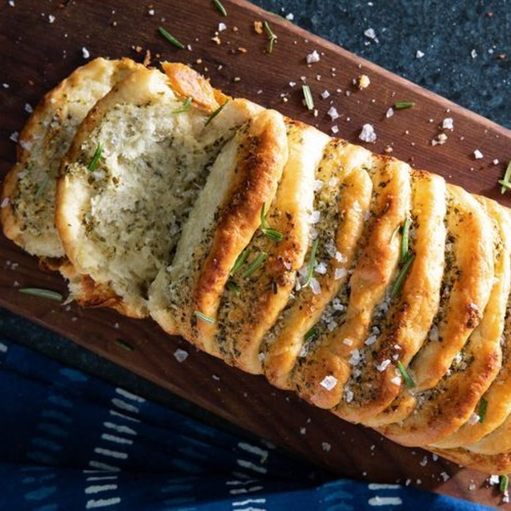 GARLIC BREAD
