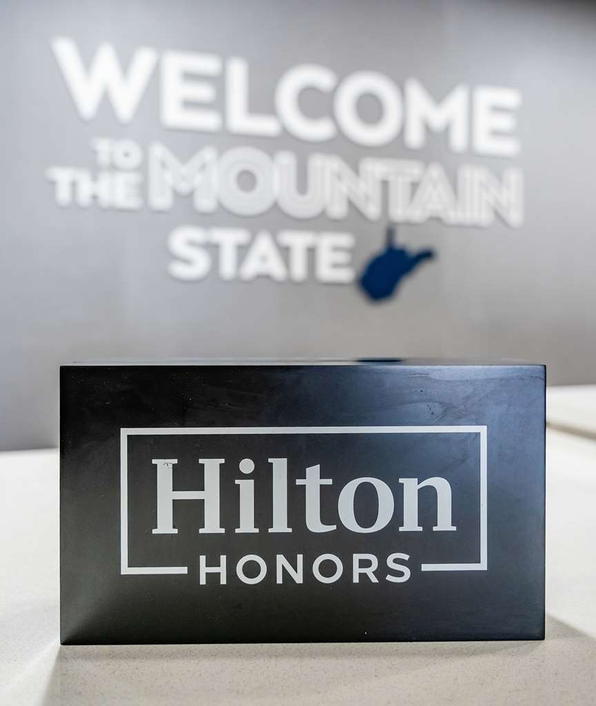 Hampton Inn Morgantown Image