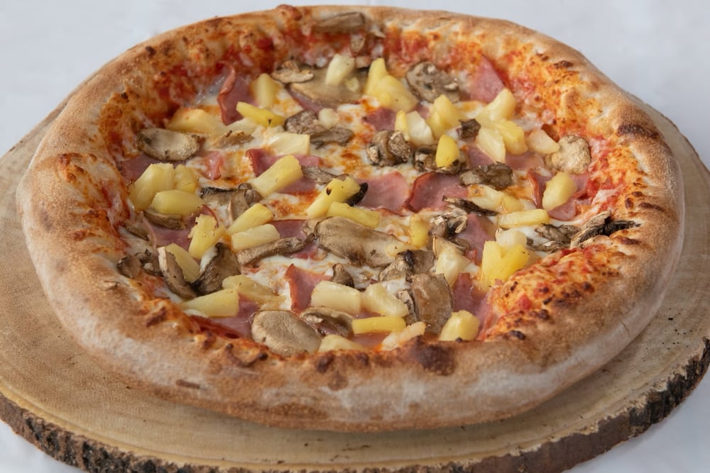 Italia Hawaiian Gourmet Pizza