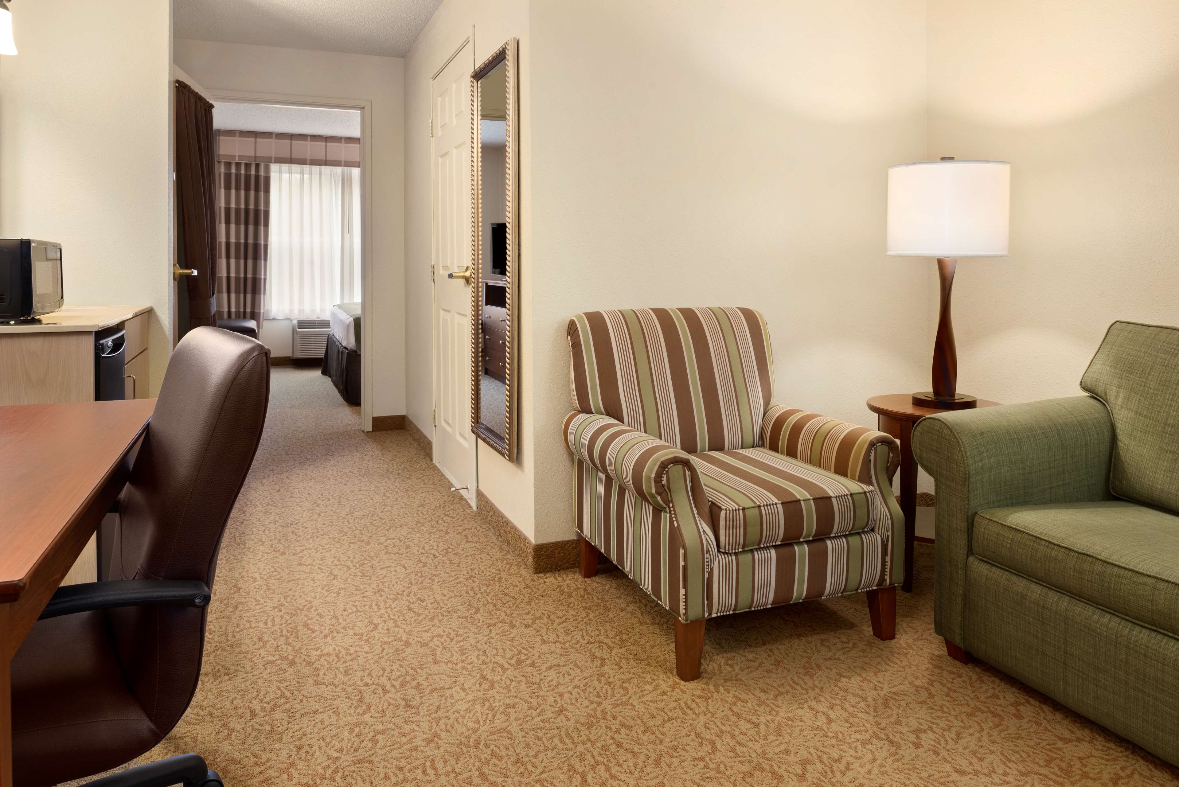 Country Inn & Suites by Radisson, Stevens Point, WI Photo