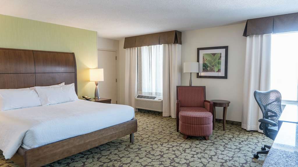 Hilton Garden Inn Plymouth Image